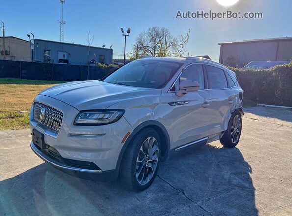 2LMPJ6K91PBL11844 2023 LINCOLN NAUTILUS Cream Tył lewy