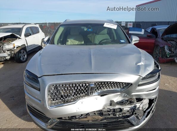 2LMPJ6K94KBL32261 2019 LINCOLN NAUTILUS Silver Widok zestawu wskaźników