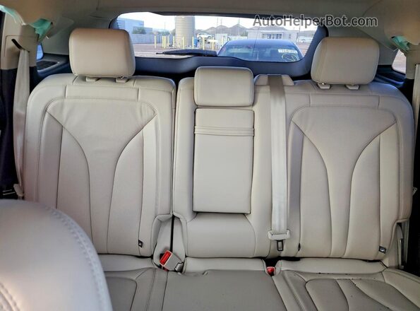 2LMPJ6LP4HBL26580 2017 LINCOLN MKX White უკანა სავარძლების ხედი