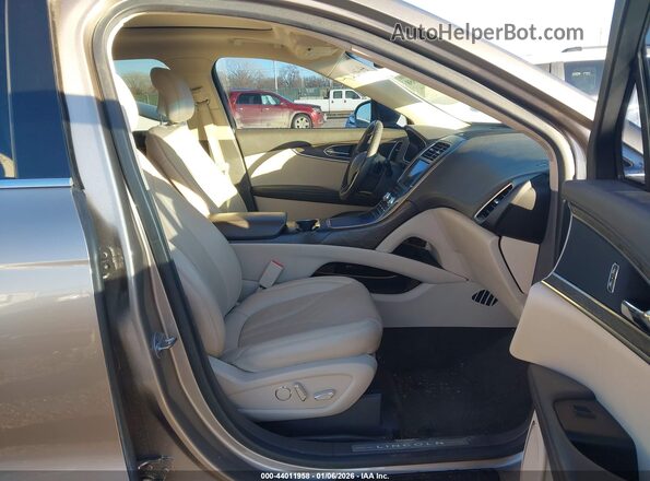 2LMPJ6LR6JBL37328 2018 LINCOLN MKX Gray Vista interior delantera