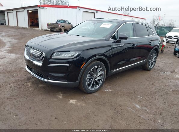2LMPJ8KP4PBL22038 2023 LINCOLN NAUTILUS Черный Передняя левая четверть