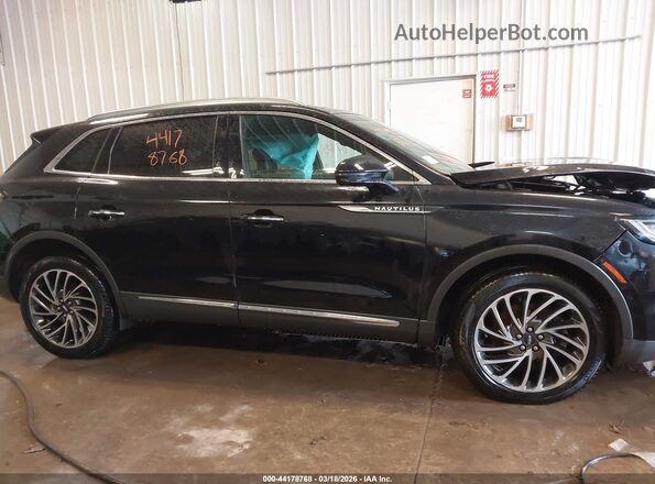 2LMPJ8L91KBL56916 2019 LINCOLN NAUTILUS Черный Вид задней части салона