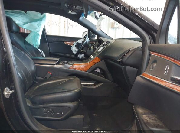 2LMPJ8L91KBL56916 2019 LINCOLN NAUTILUS Черный Вид салона спереди