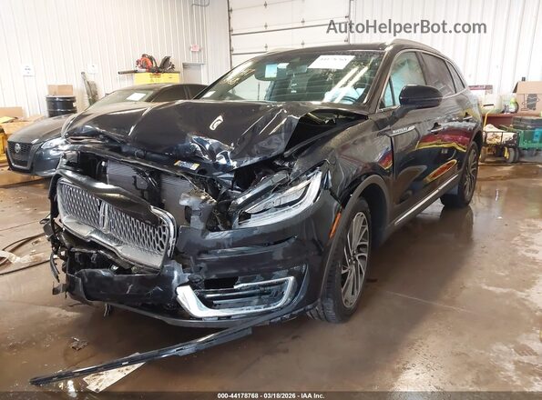 2LMPJ8L91KBL56916 2019 LINCOLN NAUTILUS Черный Передняя левая четверть