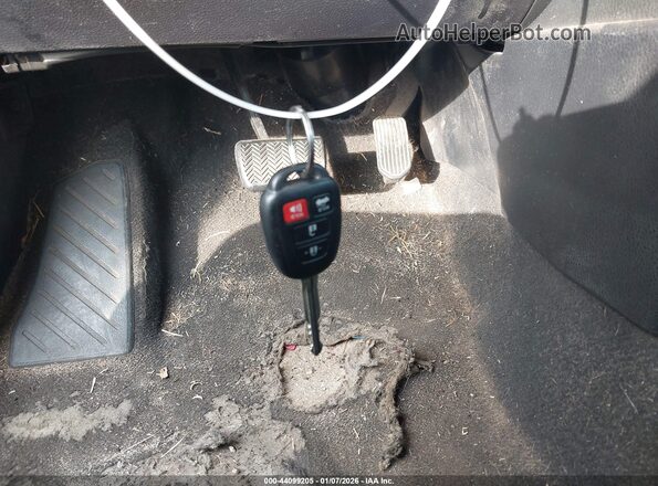 2T1BURHE1JC972652 2018 TOYOTA LL Черный Вид панели приборов