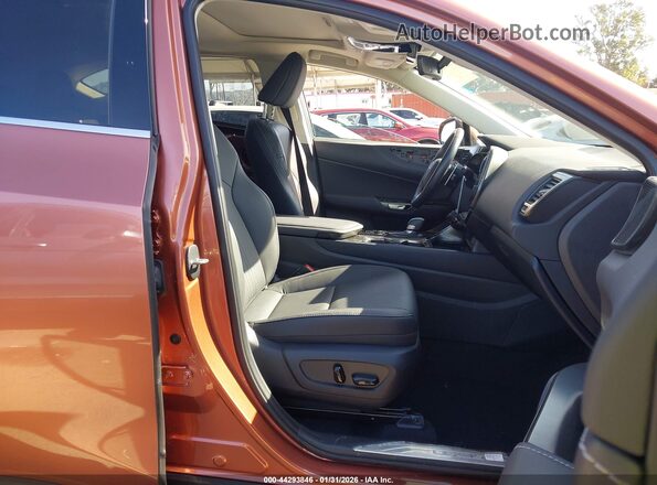 2T2ADCAZ6SC029983 2025 LEXUS NX 250 Темно-бордовый Вид салона спереди