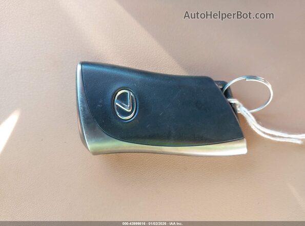 2T2ADCAZ8SC022565 2025 LEXUS NX 250 Серый Вид панели приборов