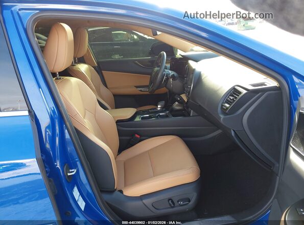 2T2AKCEZ7PC013590 2023 LEXUS NX 350H Синий Вид салона спереди