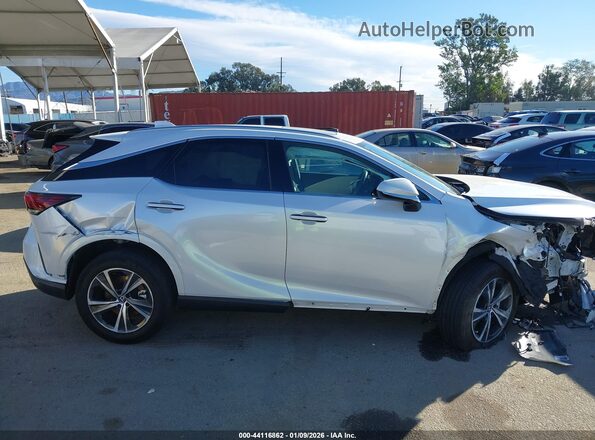 2T2BAMBA0RC045022 2024 LEXUS RX 350 Белый Вид задней части салона