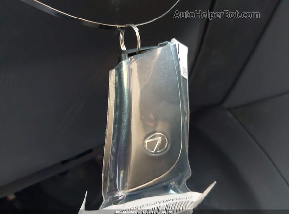 2T2BAMBA0SC055586 2025 LEXUS RX Красный Вид панели приборов