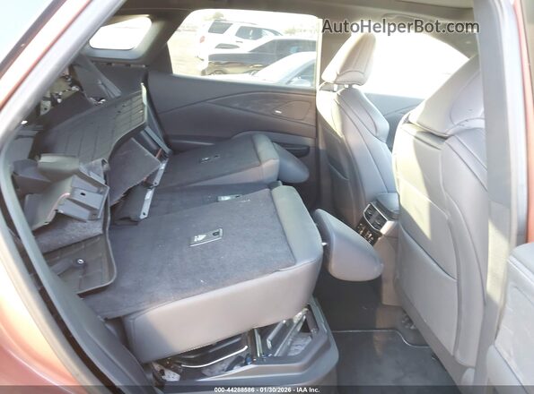 2T2BCMEA0RC013404 2024 LEXUS RX 500H Orange Vista de la etiqueta del VIN