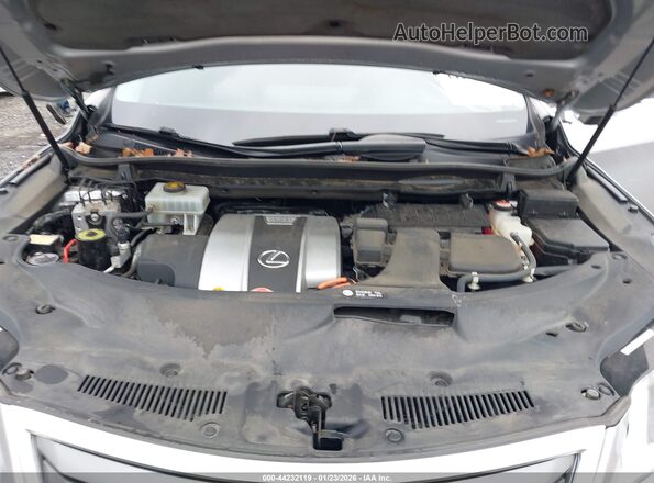 2T2BGMCA4GC001812 2016 LEXUS RX 450H Серебряный Вид сзади