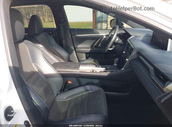 2T2BZMCA6GC012921 2016 LEXUS RX 350 Белый Вид салона спереди
