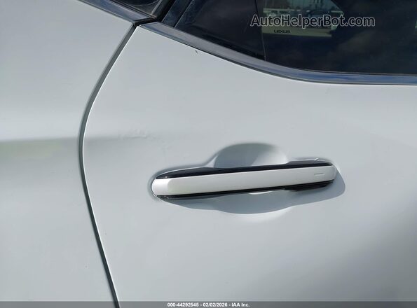 2T2GDCAZ4RC012085 2024 LEXUS NX 250 Белый 