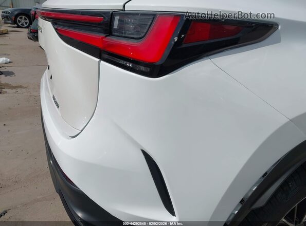 2T2GDCAZ4RC012085 2024 LEXUS NX 250 Белый 