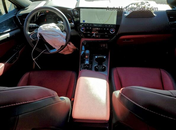 2T2GGCEZ3RC054068 2024 LEXUS NX Silver Widok deski rozdzielczej