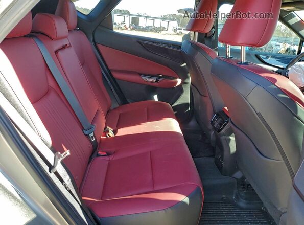 2T2GGCEZ3RC054068 2024 LEXUS NX Silver Widok wnętrza z tyłu