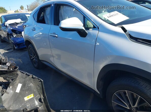 2T2GGCEZXNC004892 2022 LEXUS NX 350 White Սալոնի հետևի տեսք