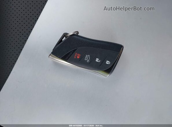 2T2GGCEZXTC095093 2026 LEXUS NX Серый Вид панели приборов