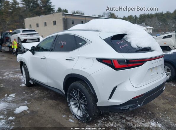 2T2GKCEZ6TC058573 2026 LEXUS NX 350H White Widok wnętrza z tyłu