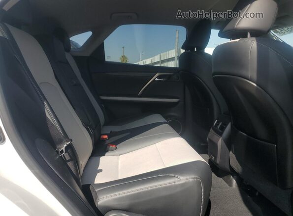 2T2HGMDA3NC081349 2022 LEXUS RX Белый Вид задней части салона