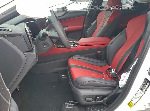 2T2KGCEZ8TC103752 2026 LEXUS NX White Widok wnętrza z przodu