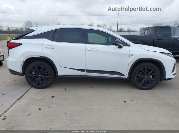 2T2SZMAA3MC189926 2021 LEXUS RX 350 White Widok wnętrza z tyłu