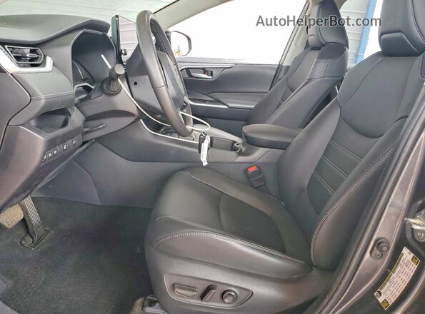 2T3C1RFV7RC294511 2024 TOYOTA LE Серый Вид салона спереди
