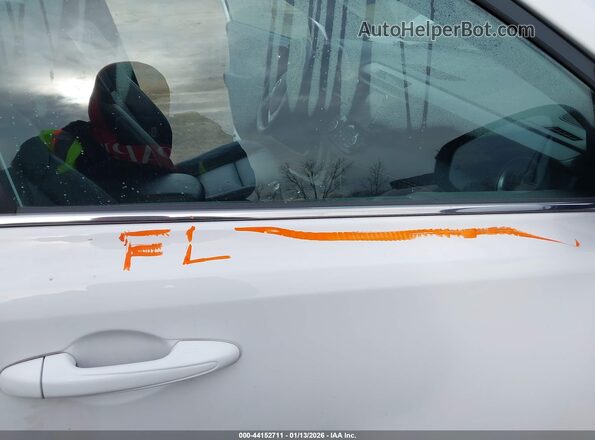 2T3JFREV5GW537612 2016 TOYOTA RAV4 White წინა ხედი