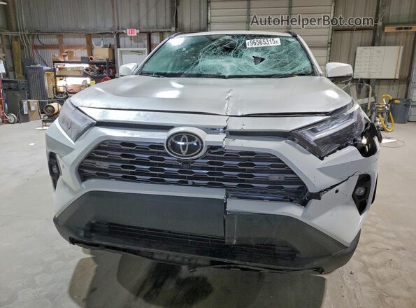 2T3N1RFV9NW266579 2022 TOYOTA LIMITED Белый Вид спереди