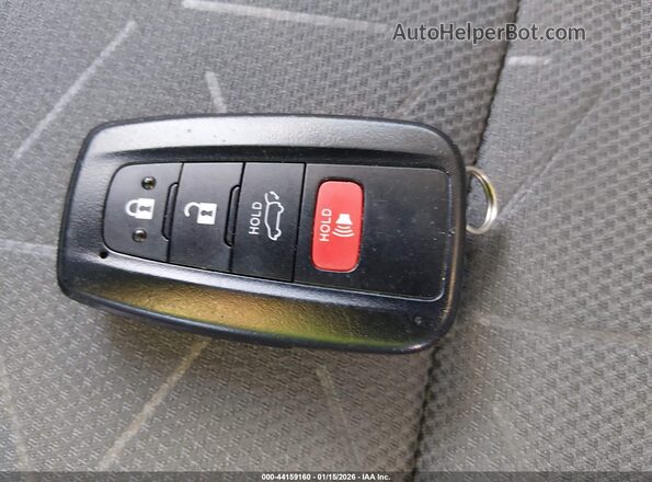 2T3W1RFV3RC283860 2024 TOYOTA LE Белый Вид панели приборов