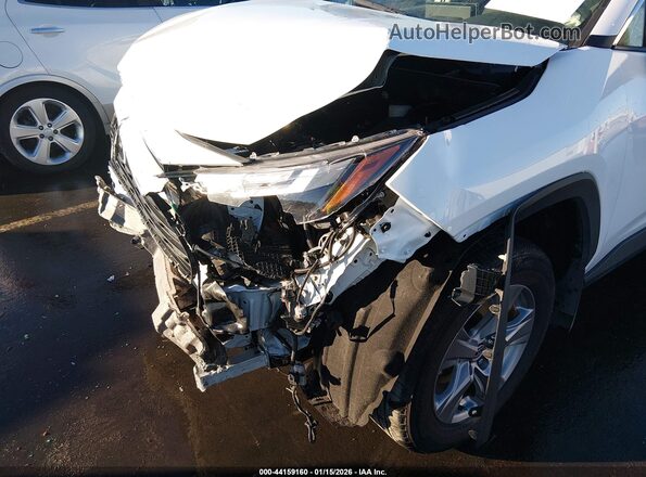 2T3W1RFV3RC283860 2024 TOYOTA LE Белый 