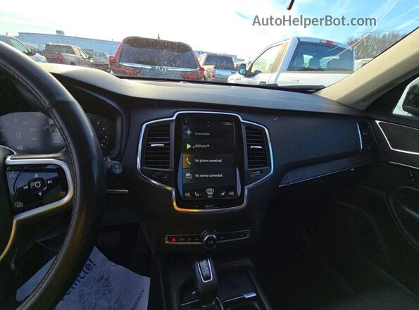YV4102PK7L1611372 2020 VOLVO XC90 Black Widok tylnych siedzeń