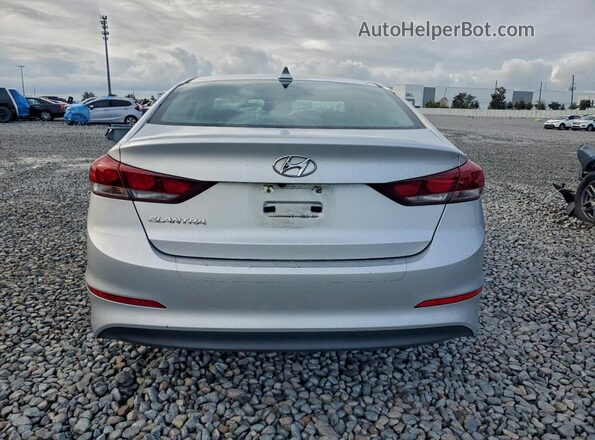 KMHD84LF4JU468742 2018 HYUNDAI ELANTRA Серебряный Вид салона спереди