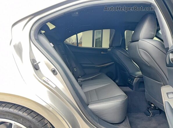 JTHBE1D21H5029354 2017 LEXUS IS Серый Вид салона спереди