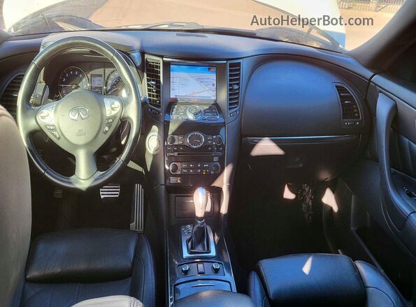JN8CS1MW2HM411677 2017 INFINITI QX70 Белый Вид задних сидений