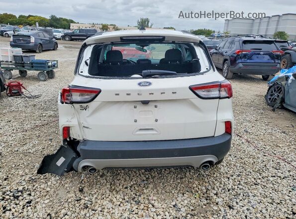 1FMCU0H67NUB78283 2022 FORD ESCAPE Белый Вид салона спереди