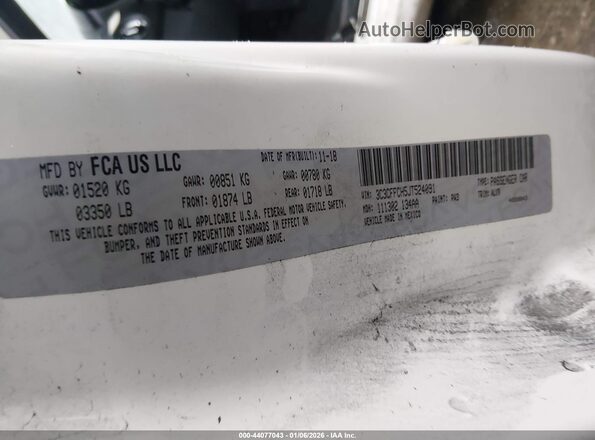 3C3CFFCH5JT524091 2018 FIAT 500 Белый Вид подкапотного пространства