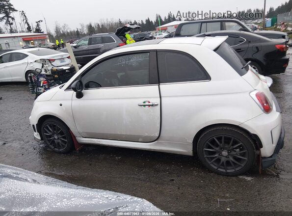 3C3CFFCH5JT524091 2018 FIAT 500 Белый Вид задней части салона