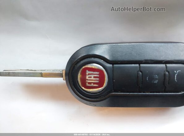 3C3CFFGE3GT221951 2016 FIAT 500E Синий Вид панели приборов