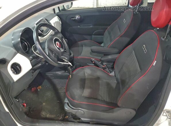 3C3CFFKH3JT255221 2018 FIAT 500 Белый Вид салона спереди