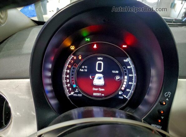 3C3CFFKH3JT255221 2018 FIAT 500 Белый Вид щитка приборов
