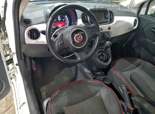 3C3CFFKH3JT255221 2018 FIAT 500 Белый Вид панели приборов