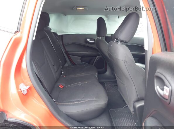 3C4NJCAB4HT690659 2017 JEEP NEW COMPASS Orange Widok naklejki z numerem VIN