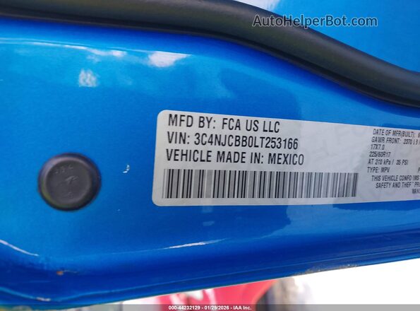 3C4NJCBB0LT253166 2020 JEEP COMPASS Синий Вид подкапотного пространства