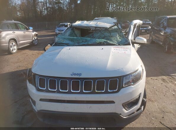 3C4NJCBB8JT267765 2018 JEEP COMPASS Белый Вид спереди
