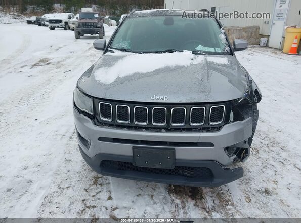 3C4NJDBB0KT703287 2019 JEEP COMPASS Silver Widok zestawu wskaźników