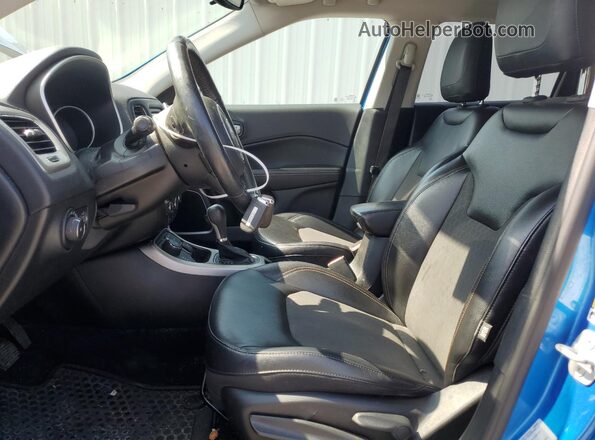 3C4NJDBB5HT666391 2017 JEEP COMPASS Blue Vista interior delantera