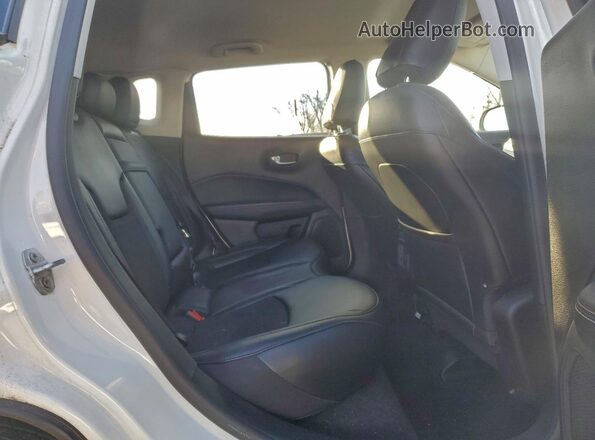 3C4NJDBB6KT827967 2019 JEEP COMPASS White Հետևի նստատեղերի տեսք
