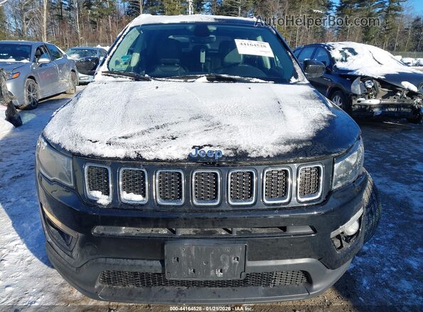 3C4NJDBBXHT607322 2017 JEEP NEW COMPASS Black Widok wnętrza z tyłu